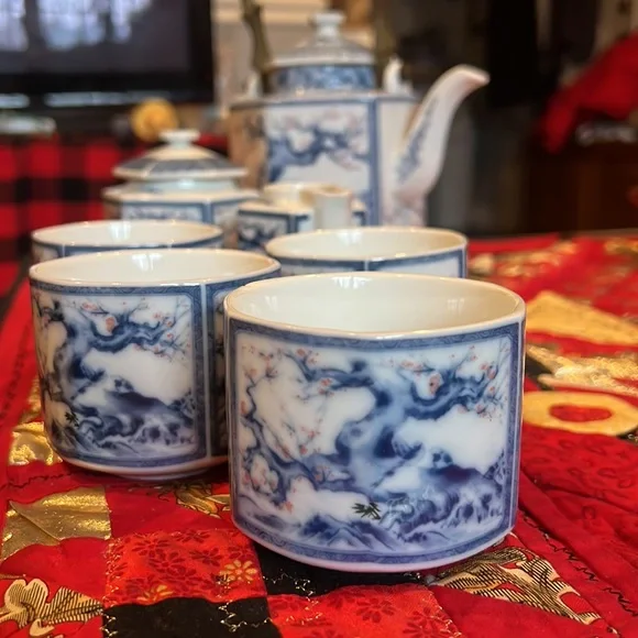 VINTAGE BLUE WHITE PINK CHERRY TREE BLOSSOM CHINESE TEAPOT WITH BRASS HANDLE set - Picture 3 of 12